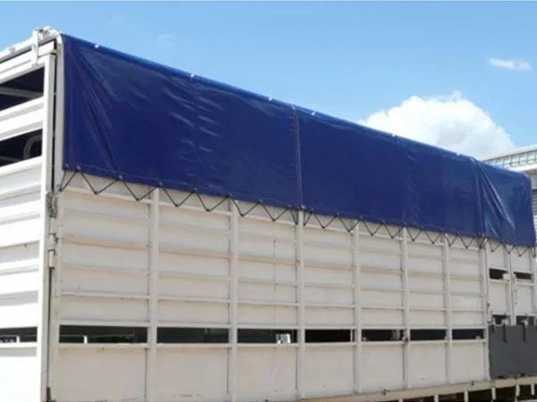 Matériau résistant de couverture imperméable de bâche ignifuge pour le rideau latéral de camion 