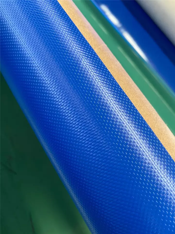  Tissu en rouleau de PVC imperméable Ripstop Bâche en rouleau laminée en PVC 100% polyester imperméable et résistante à la déchirure
